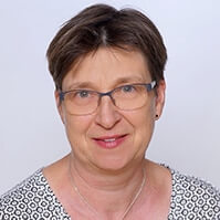 Dr. Claudia Seeling